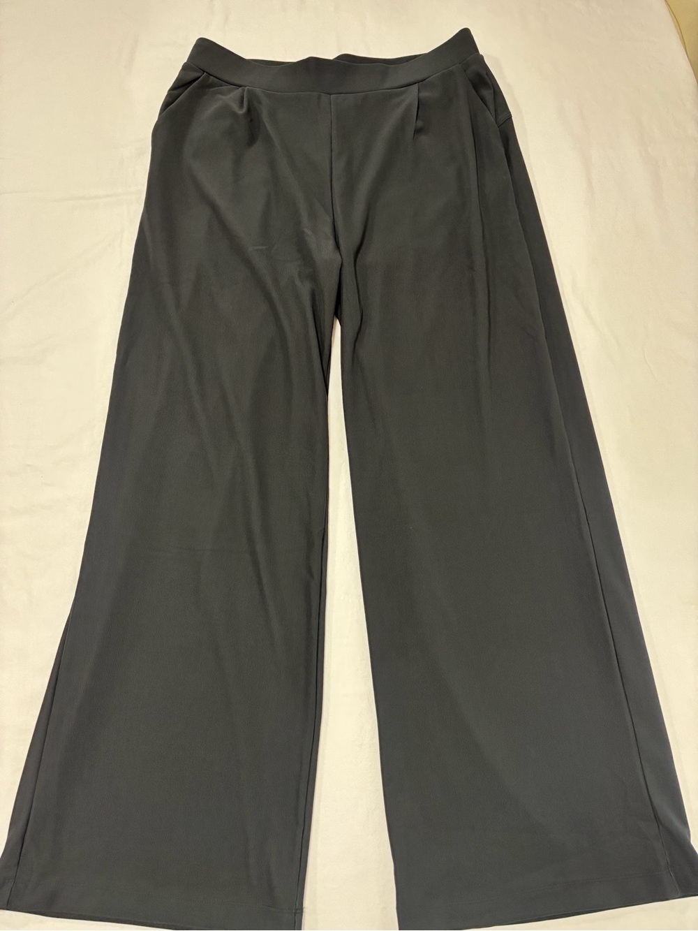 HALARA Black Wide-Leg Lounge Pants